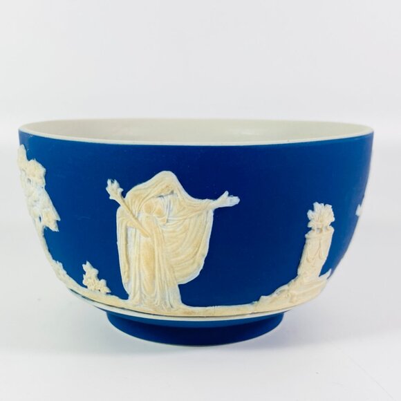 RARE !! Vintage Wedgwood Cobalt Blue Jasperware Creamer and Sugar Bowl - Picture 10 of 12